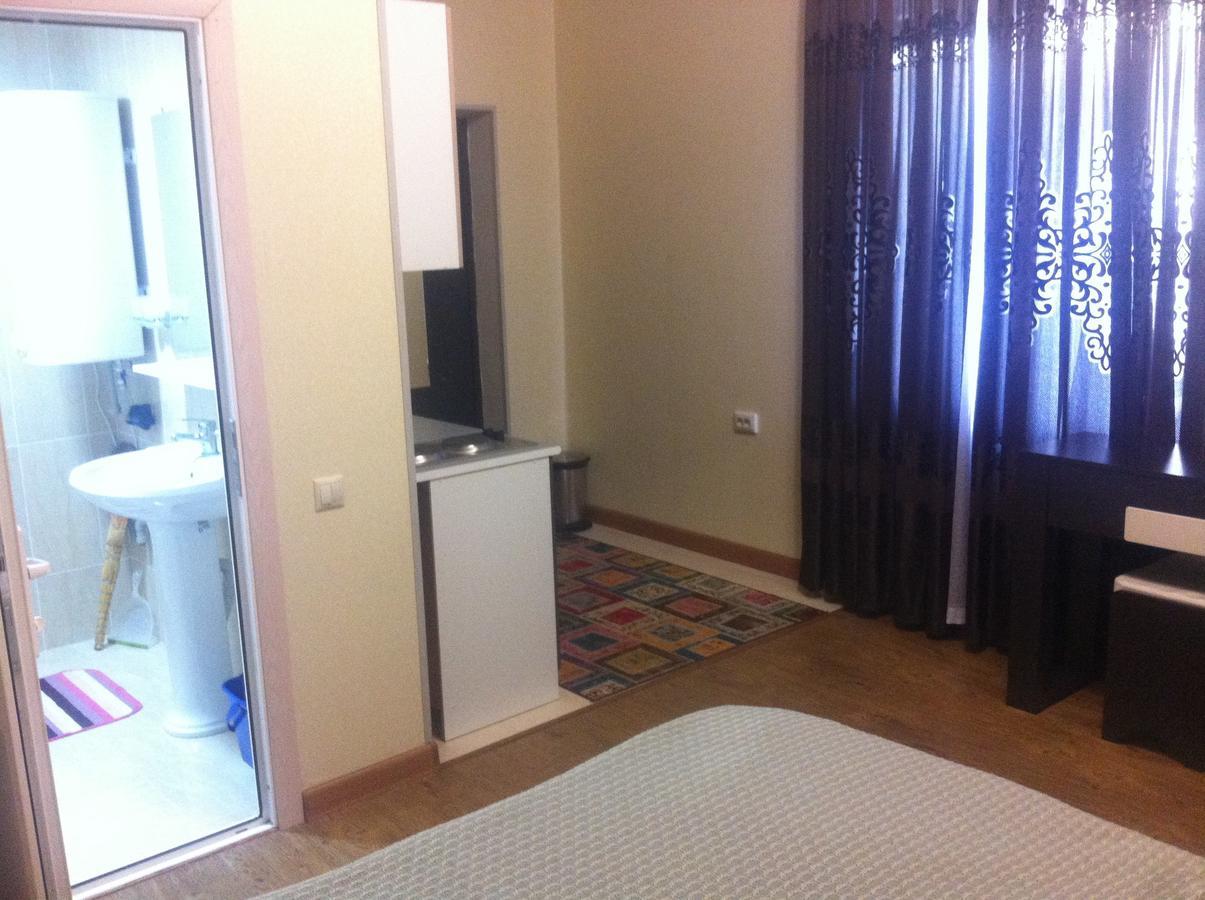 Vacation Home on Krasnomayakskaya 36 Sohum Dış mekan fotoğraf